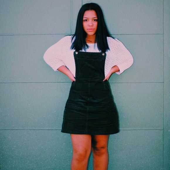 Meet your Posher, Alexandra - Picture 2 of 4